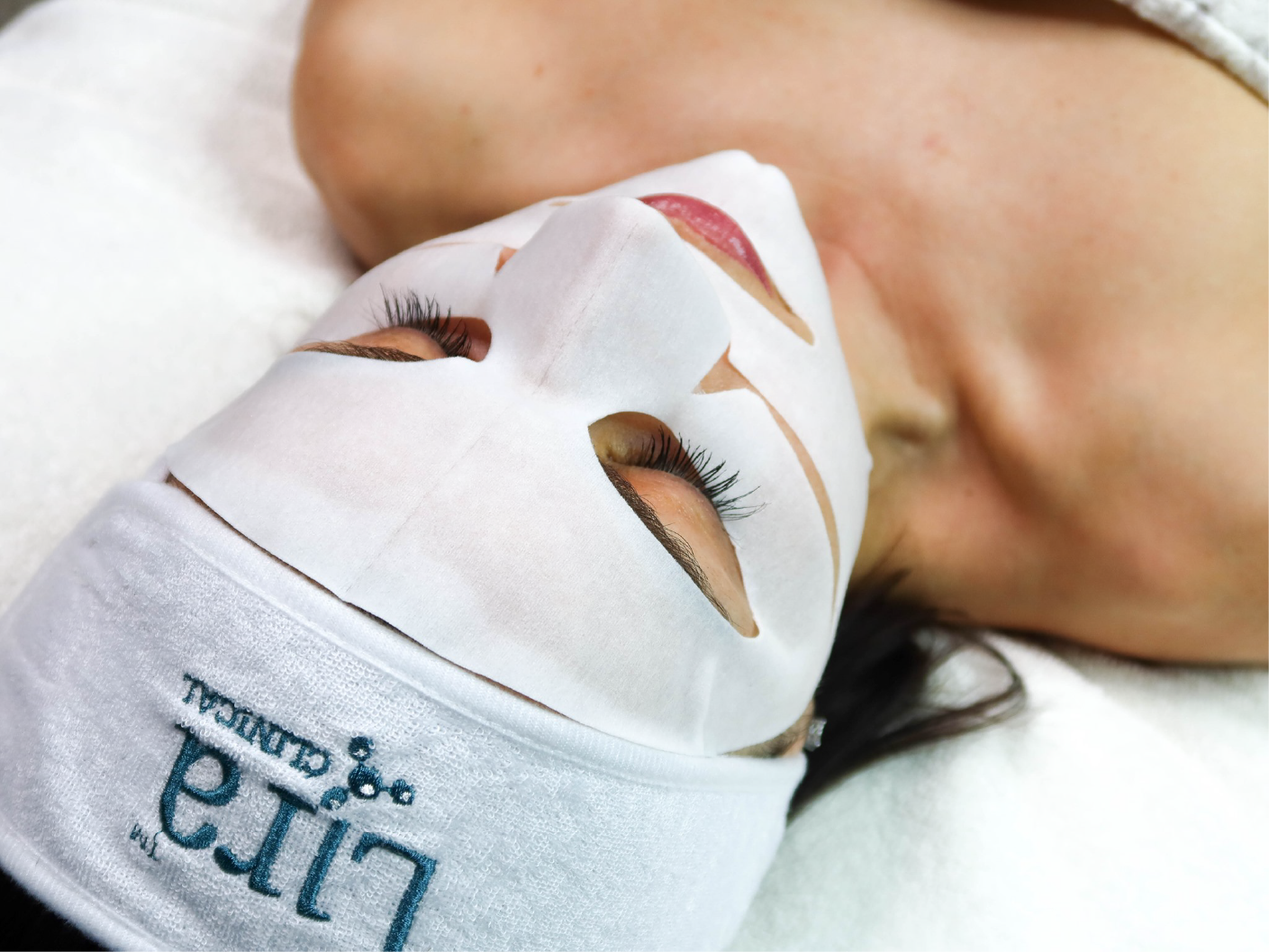 Lira Clinical Skincare System and Smart Peel Technology